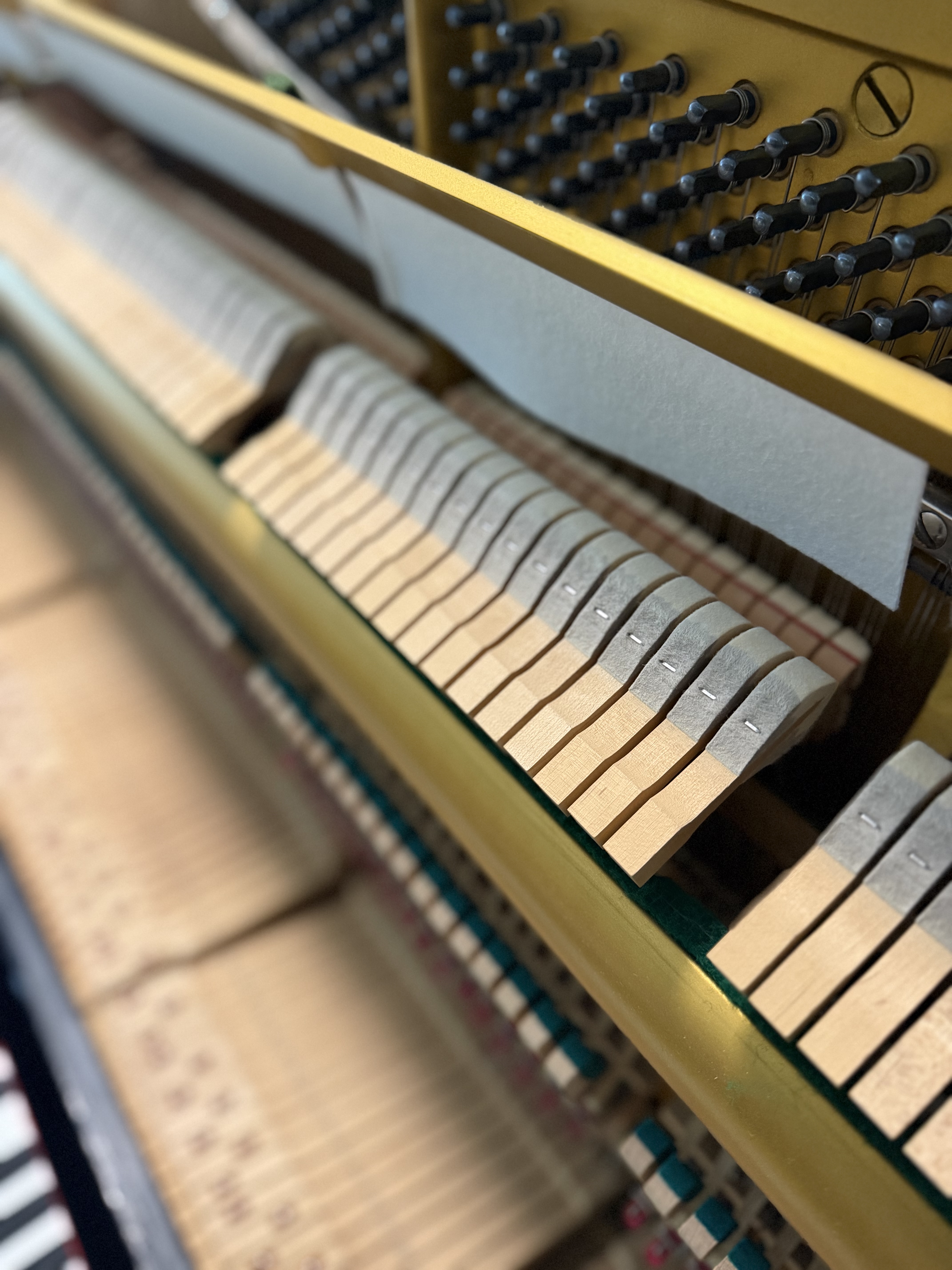 Yamaha U3H Klavier