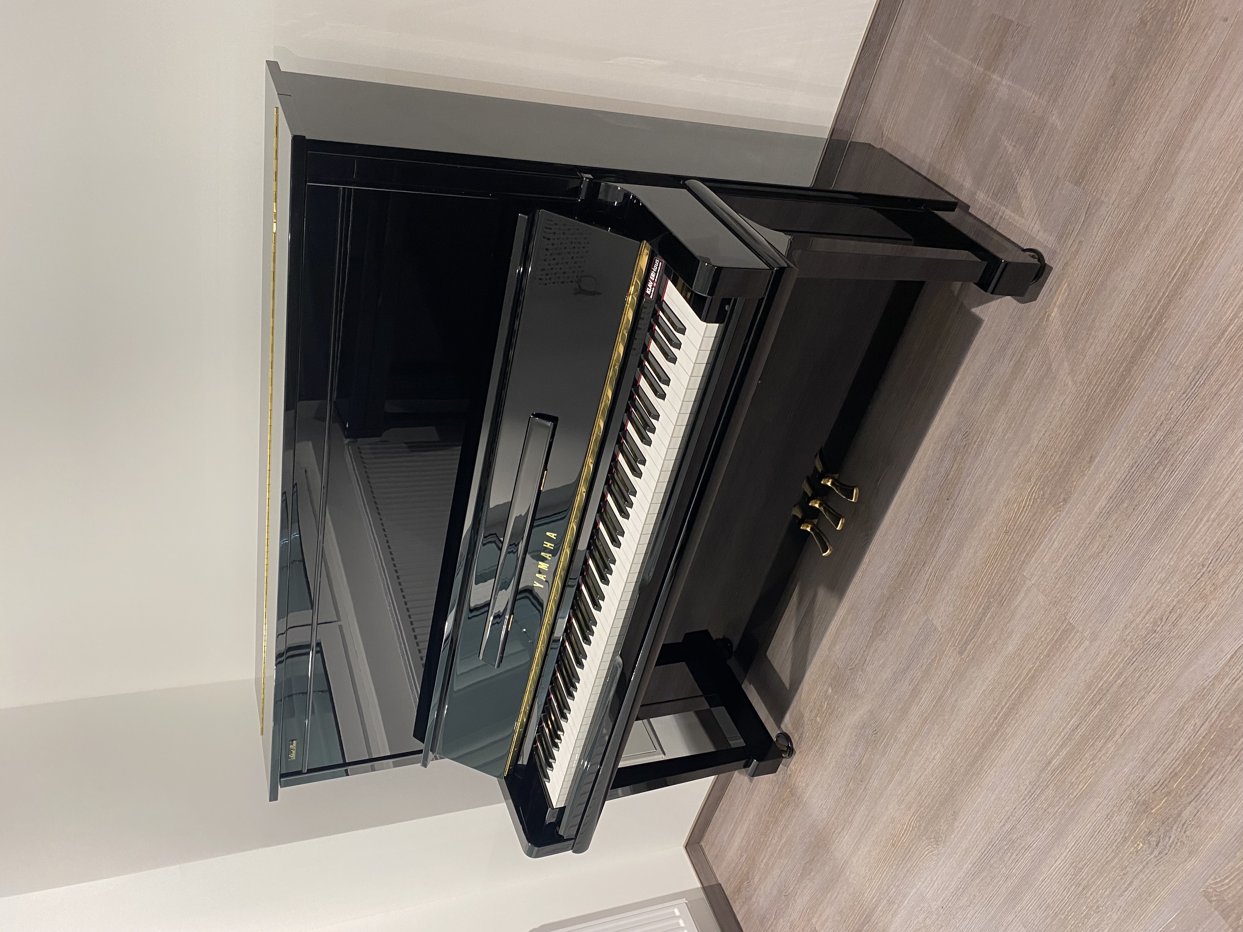 Yamaha U30AS Klavier Silent