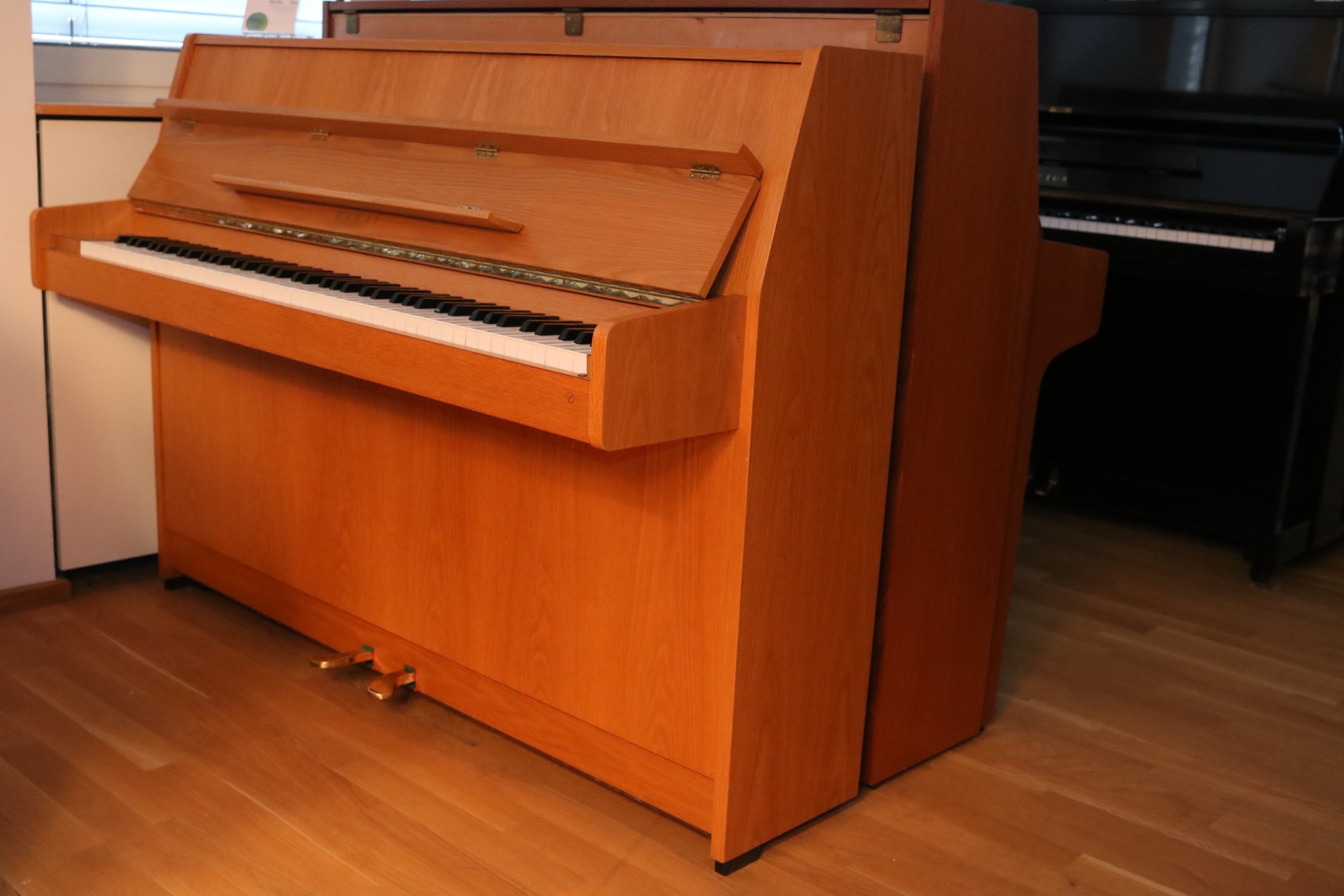 Kawai CX-5 Klavier