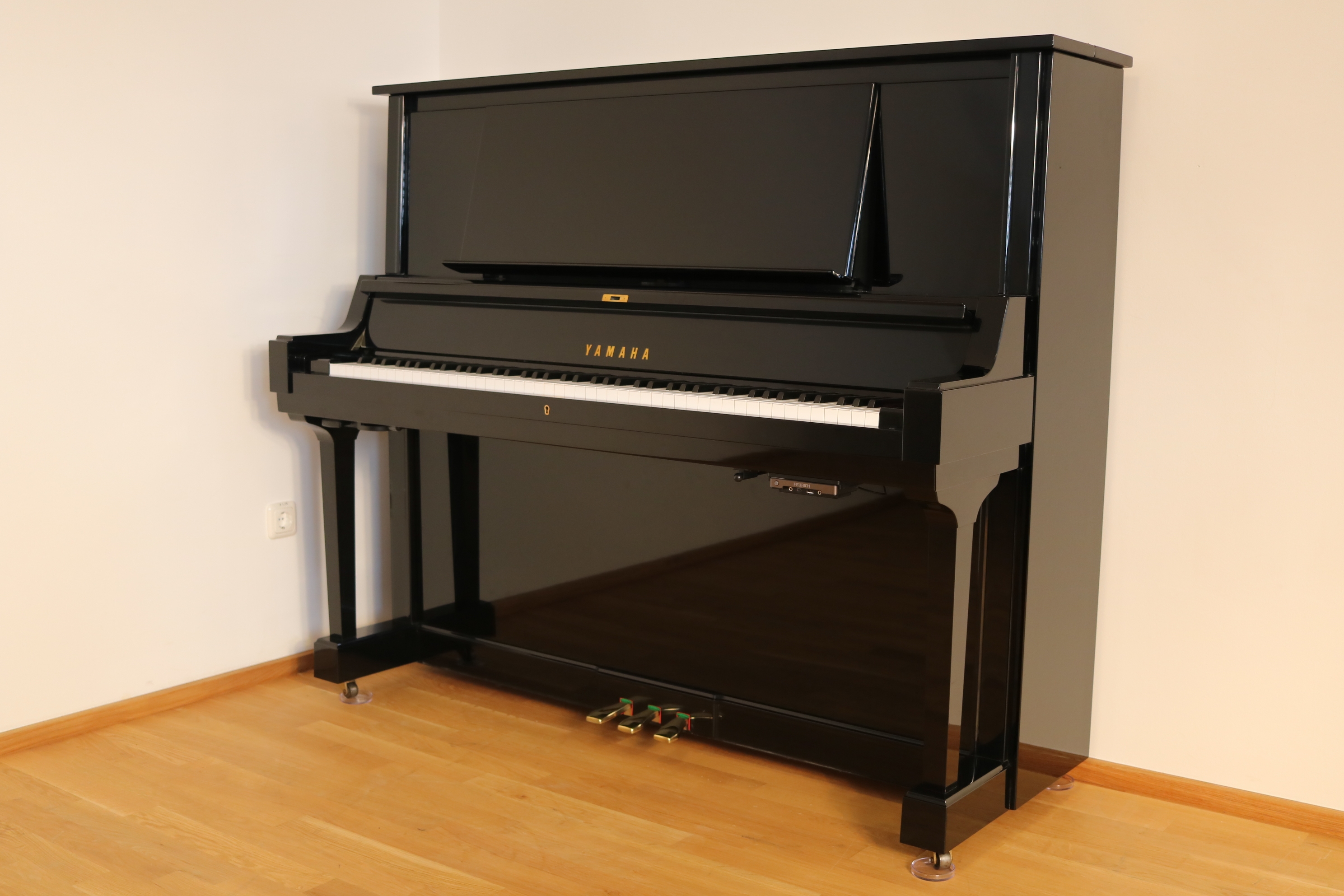 Yamaha UX5 Silent Klavier