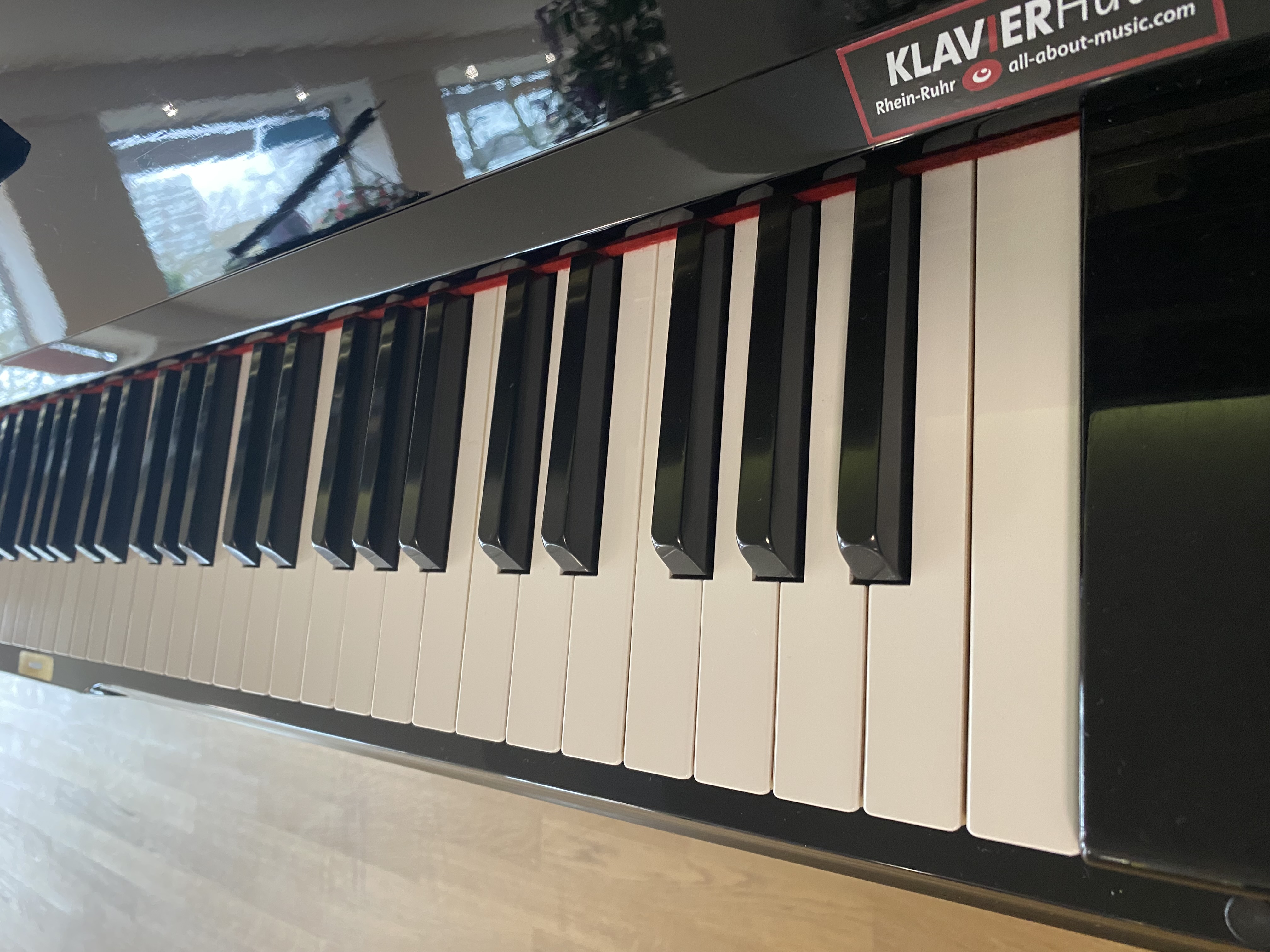 Yamaha UX1 Klavier Silent
