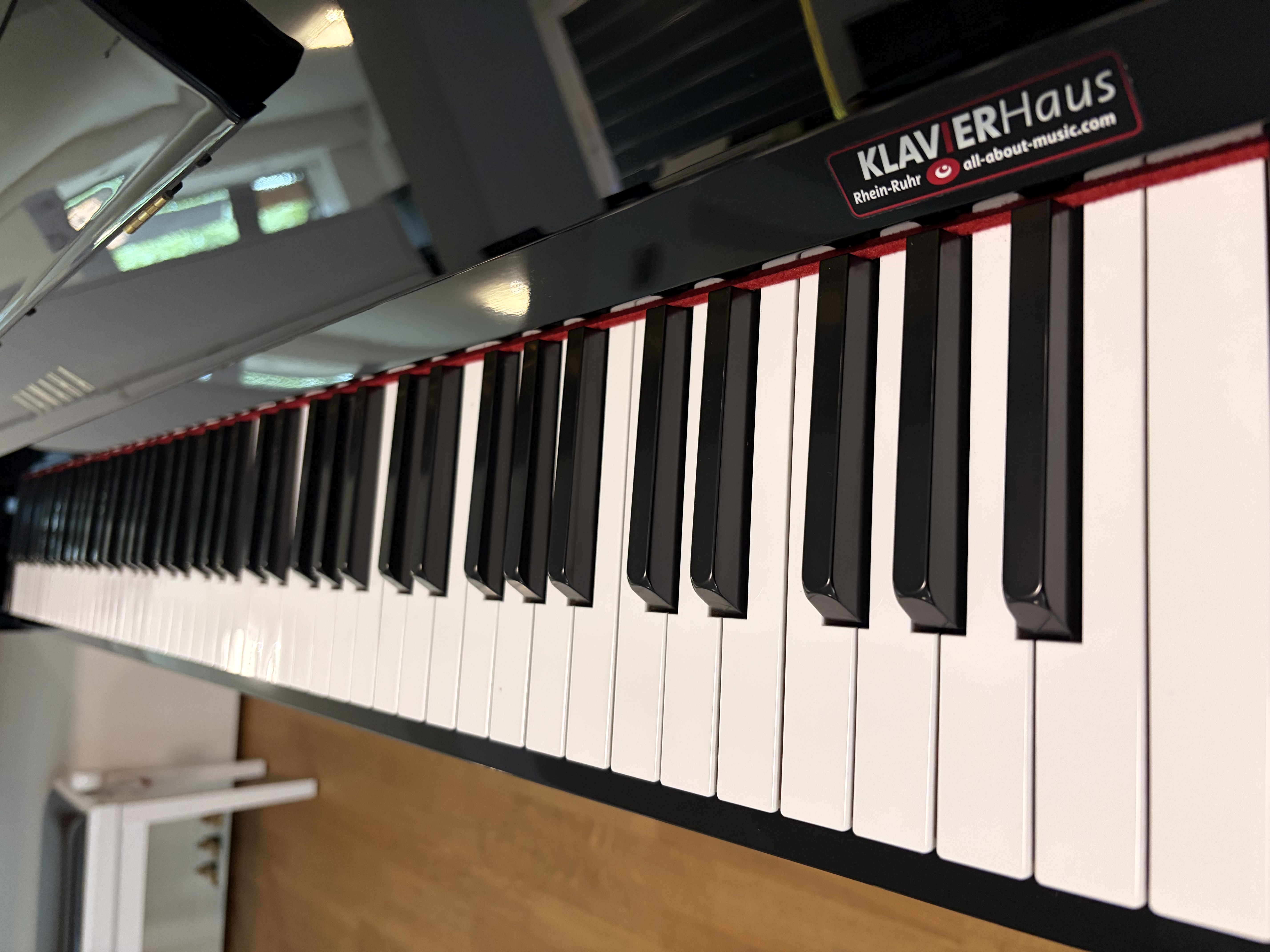 Yamaha YM11SZ Klavier Silent