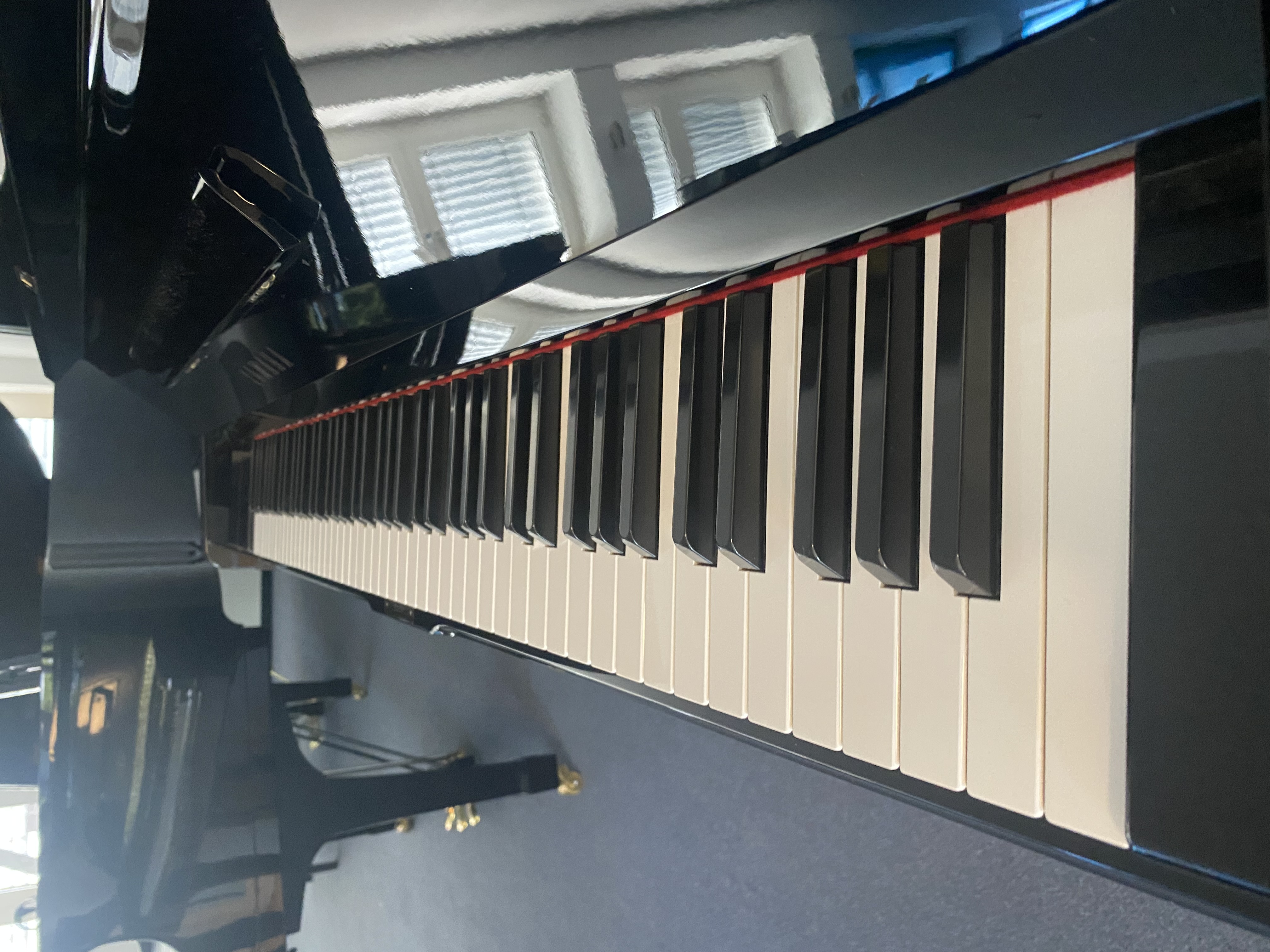 Yamaha UX3 Klavier