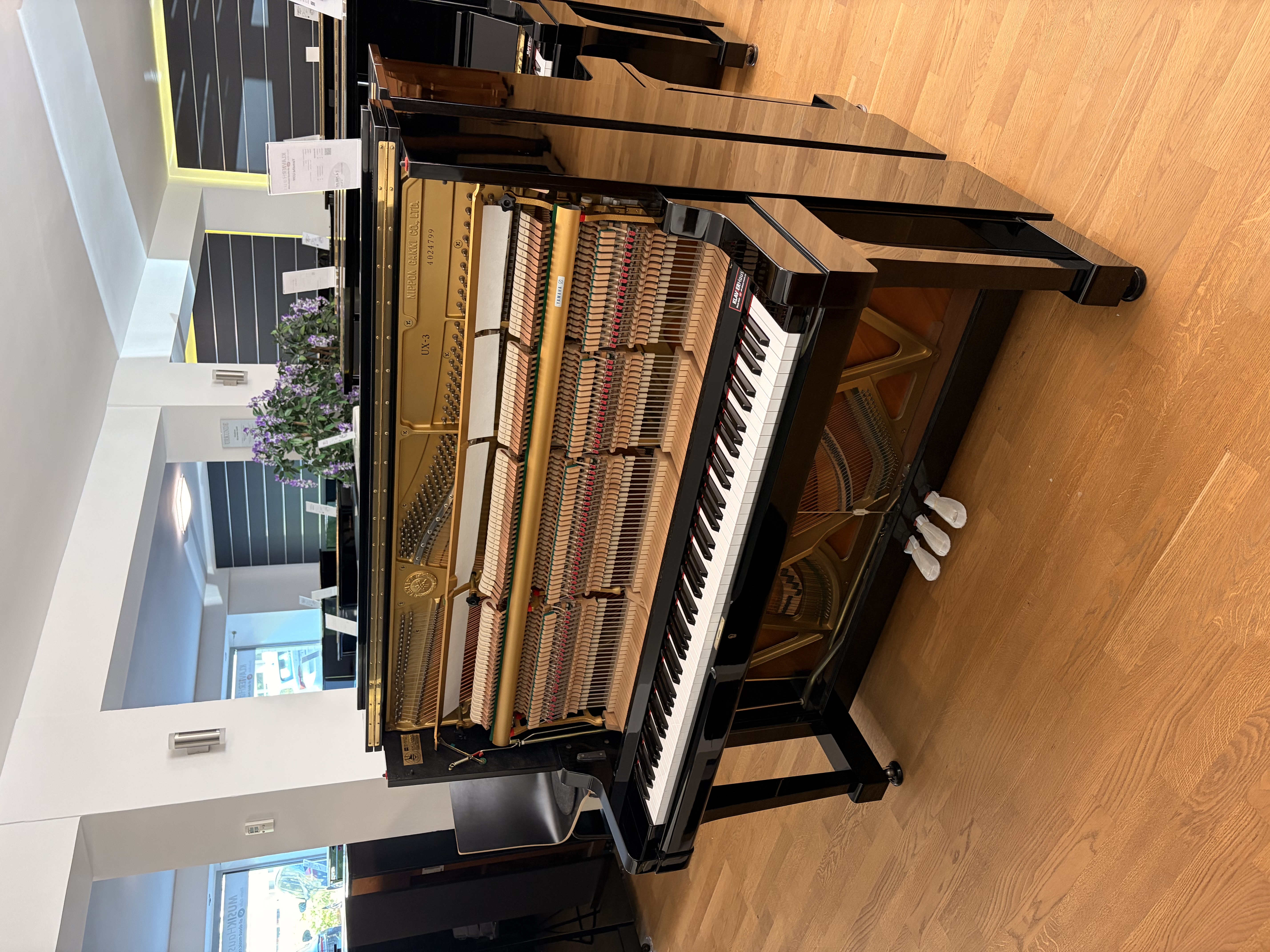 Yamaha UX3 Klavier