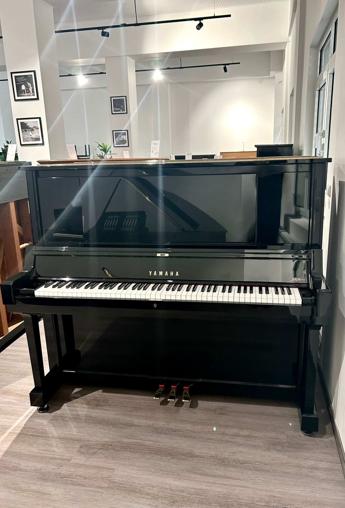 Yamaha UX5 Klavier