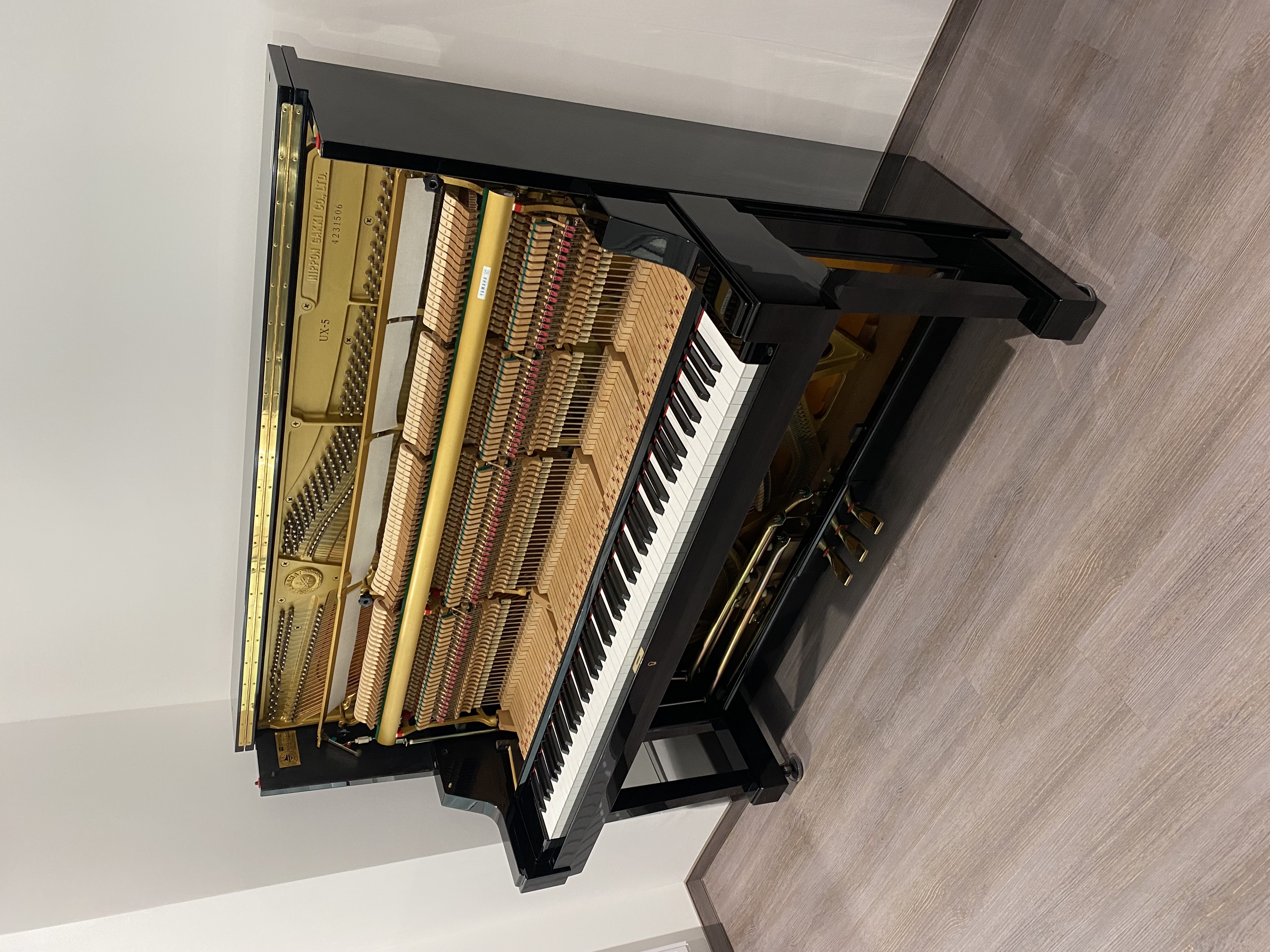 Yamaha UX5 Klavier