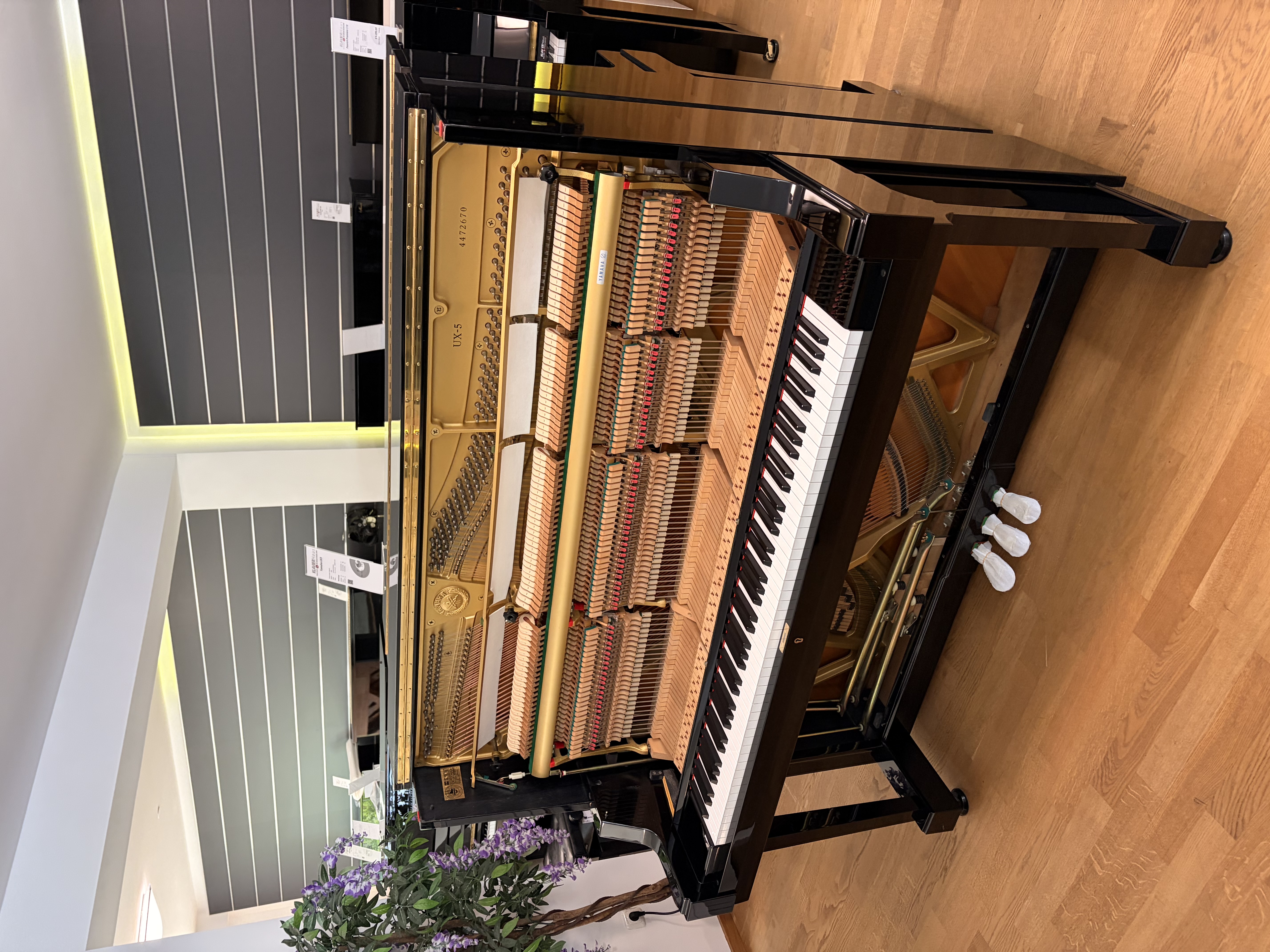 Yamaha UX5 Narrow Keys Klavier