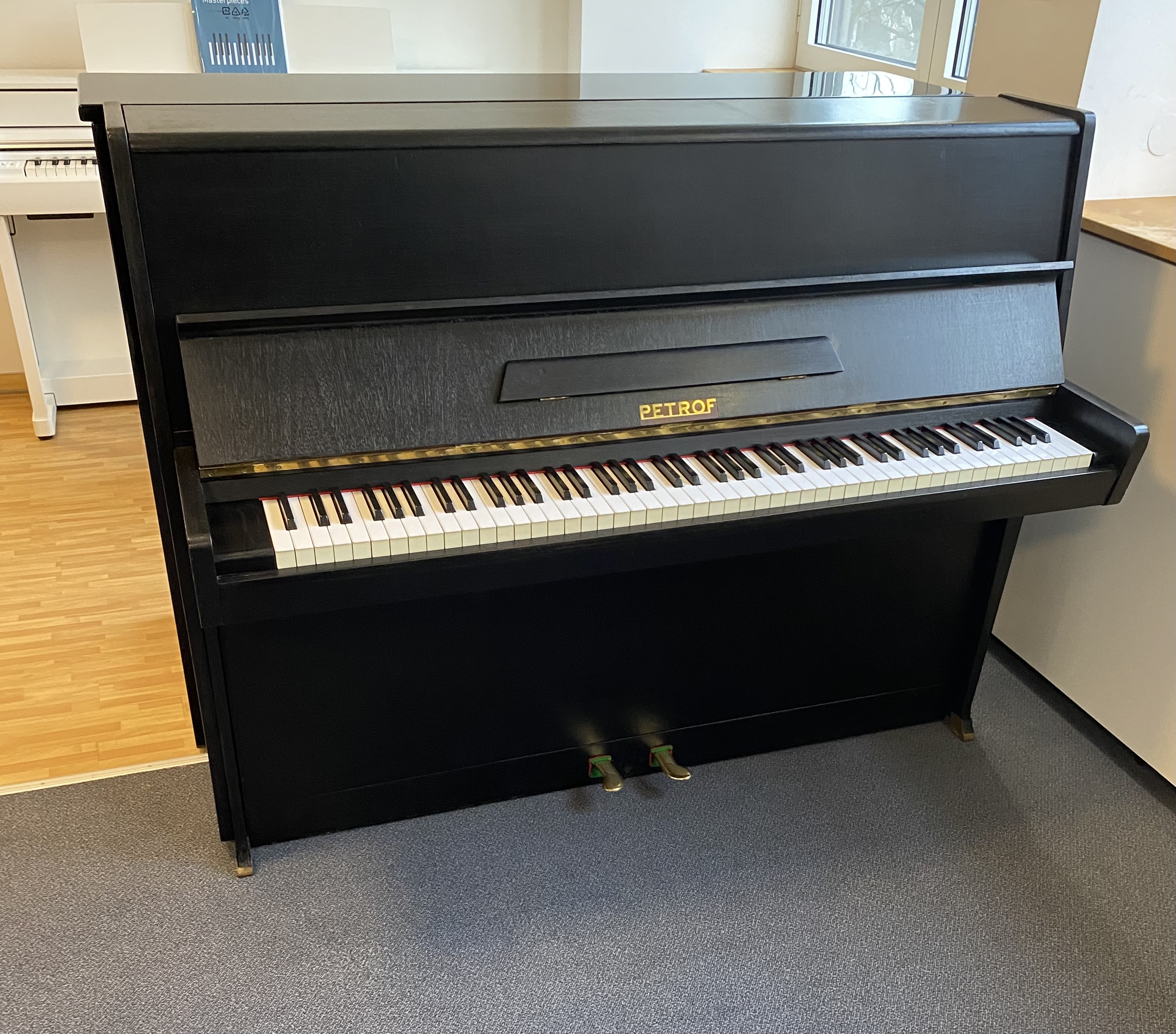 Petrof Klavier