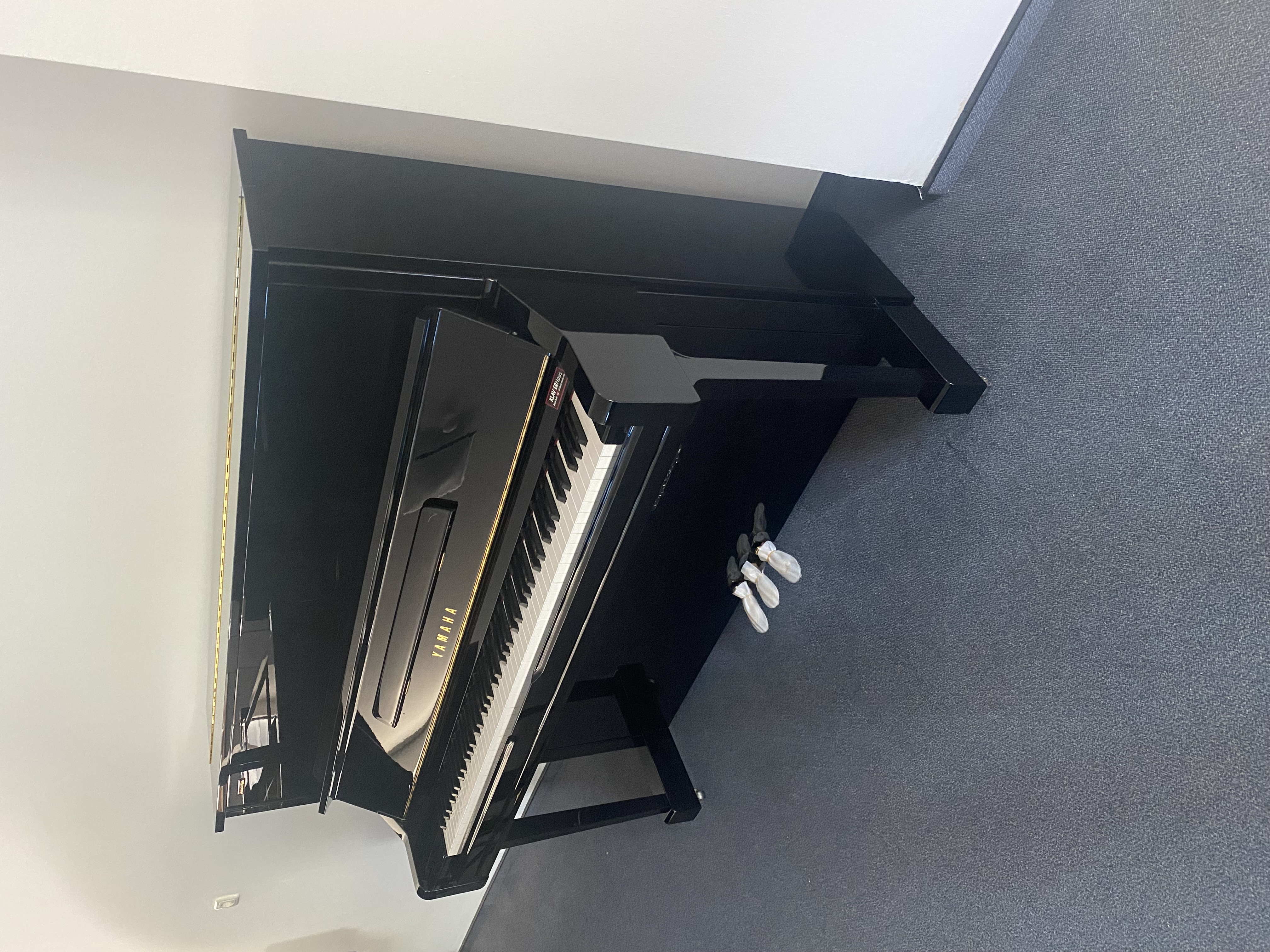 Yamaha YU1SZ Silent Klavier