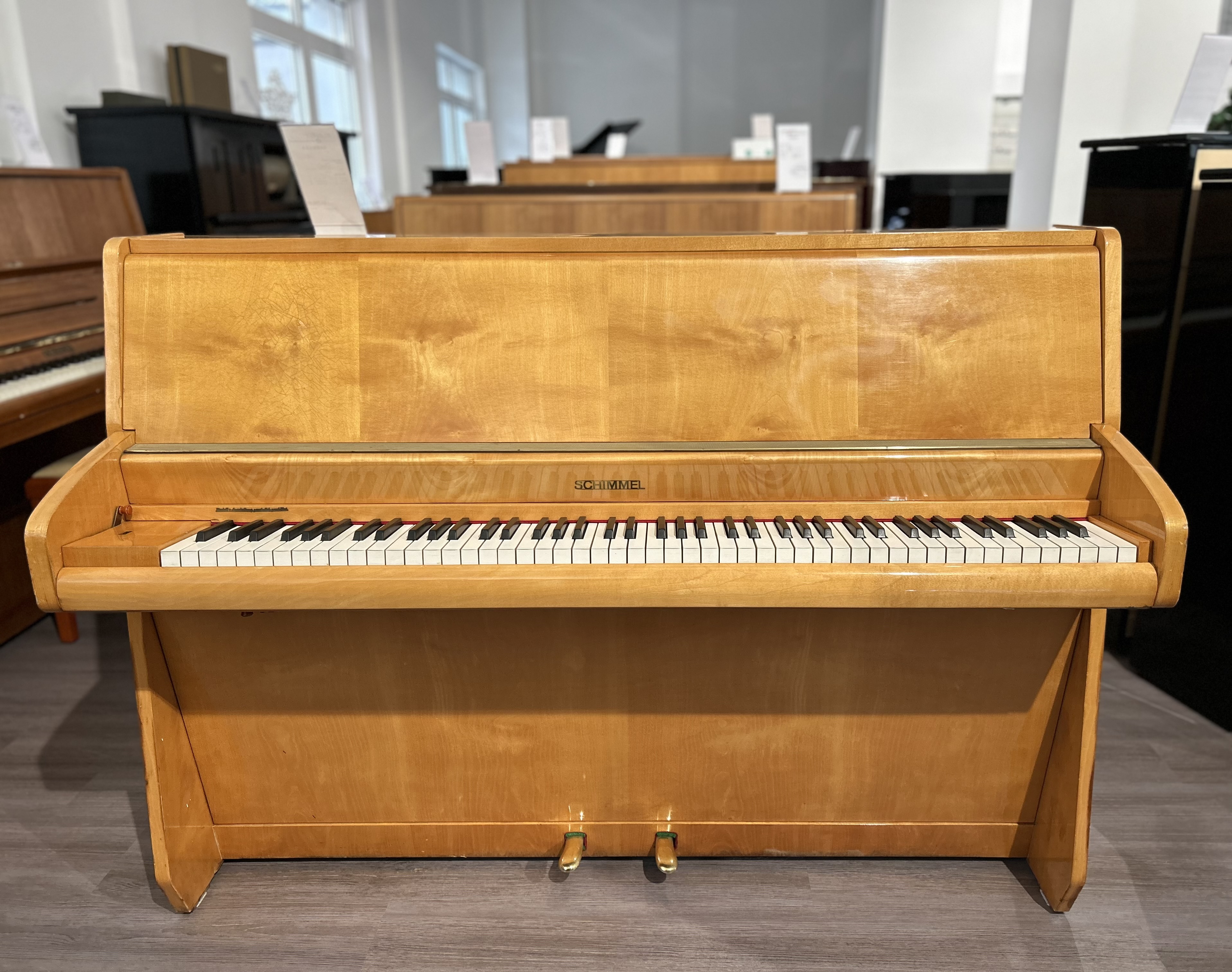 SCHIMMEL Mod. 8 Klavier