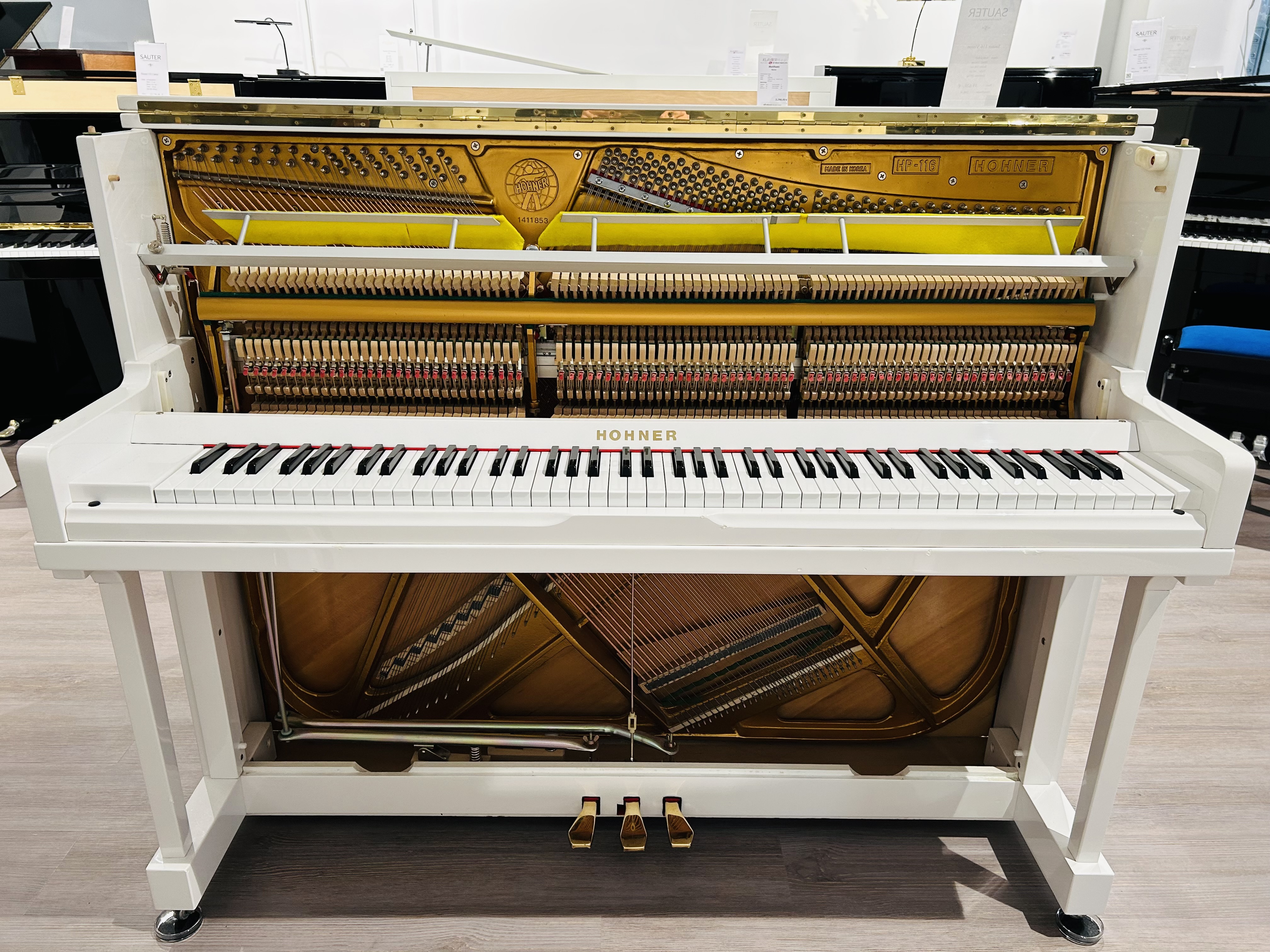 Hohner Klavier HP-116 weiß poliert