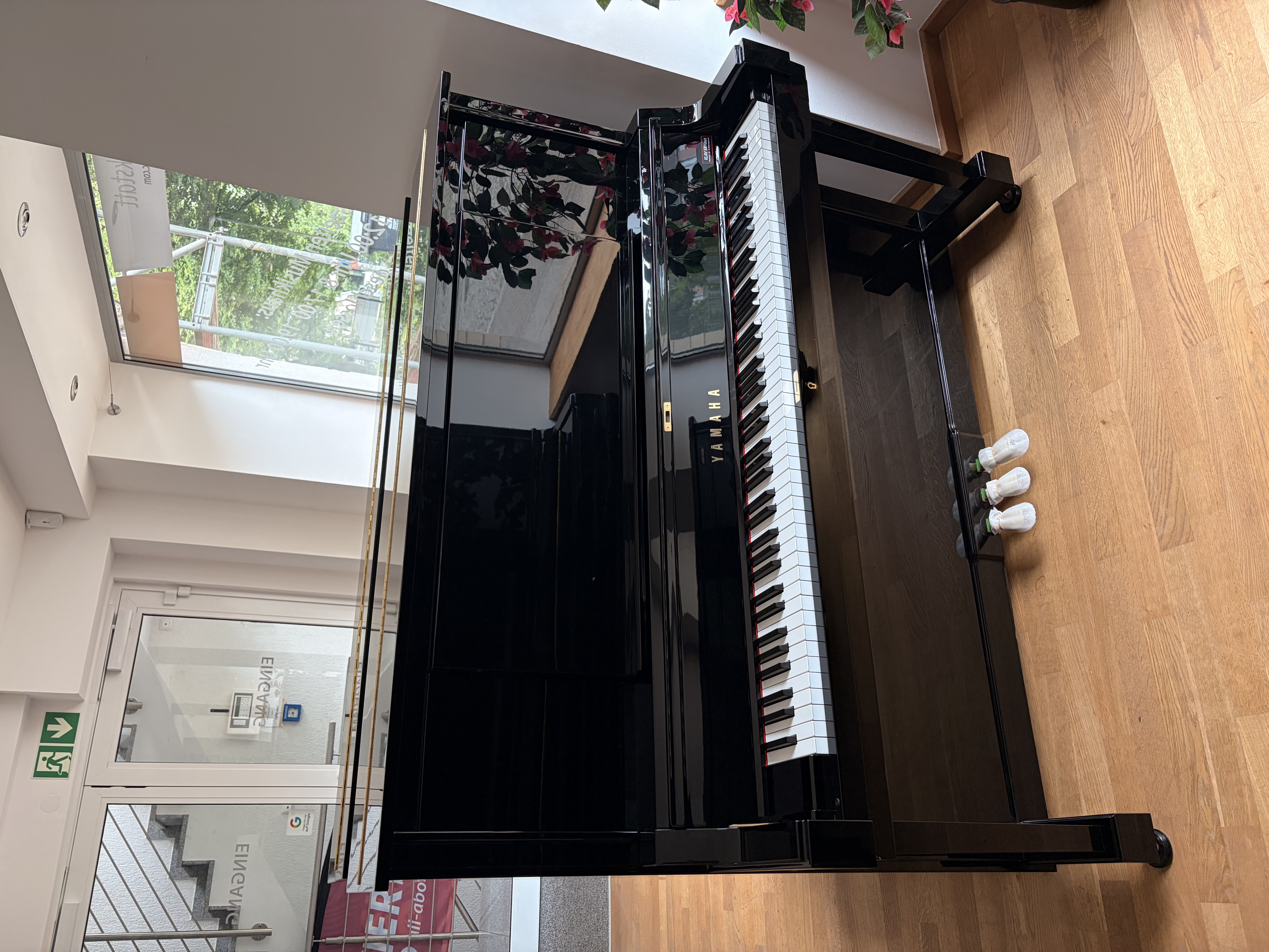 Yamaha UX5 Klavier