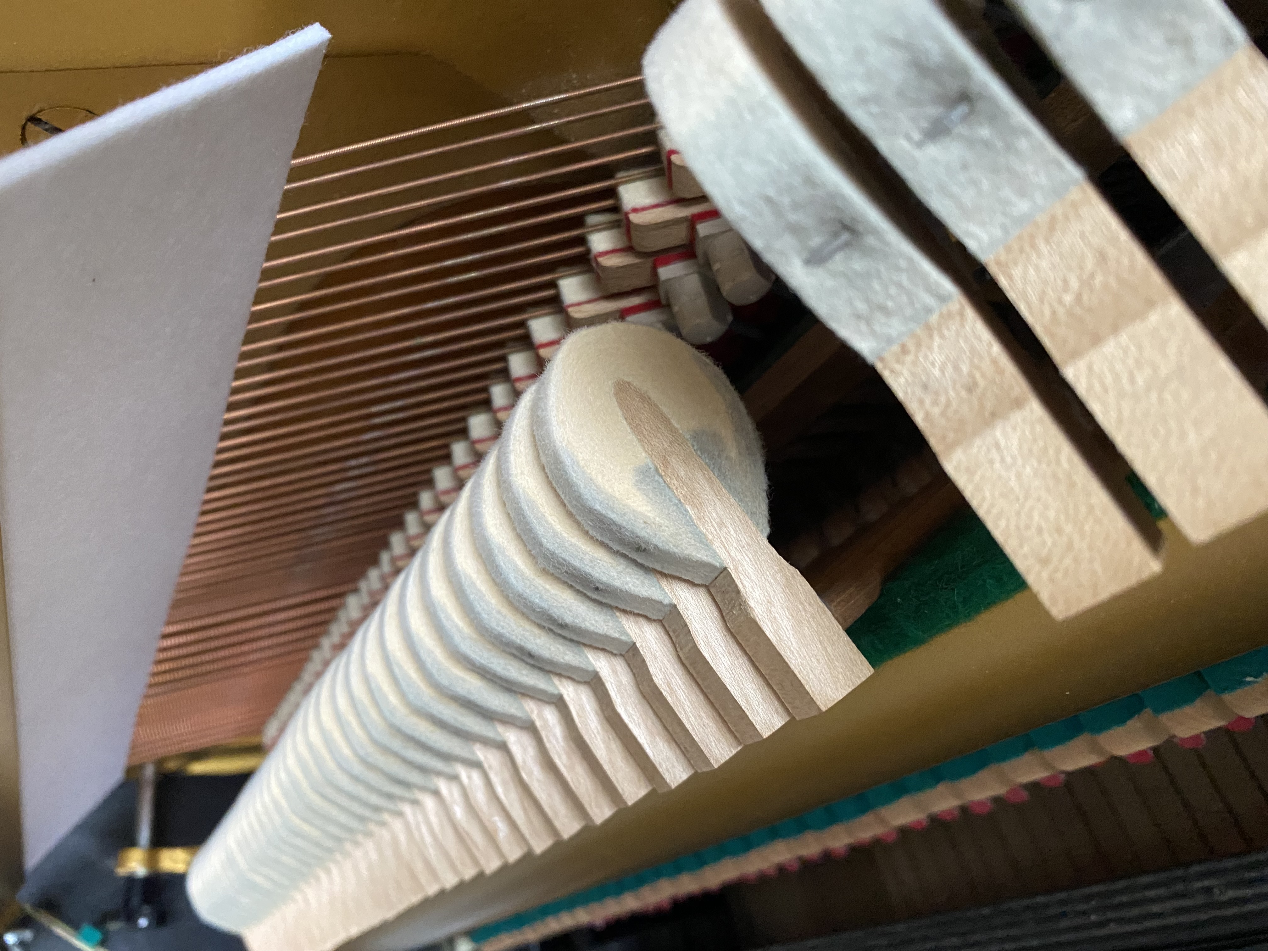 Yamaha U1 H Klavier