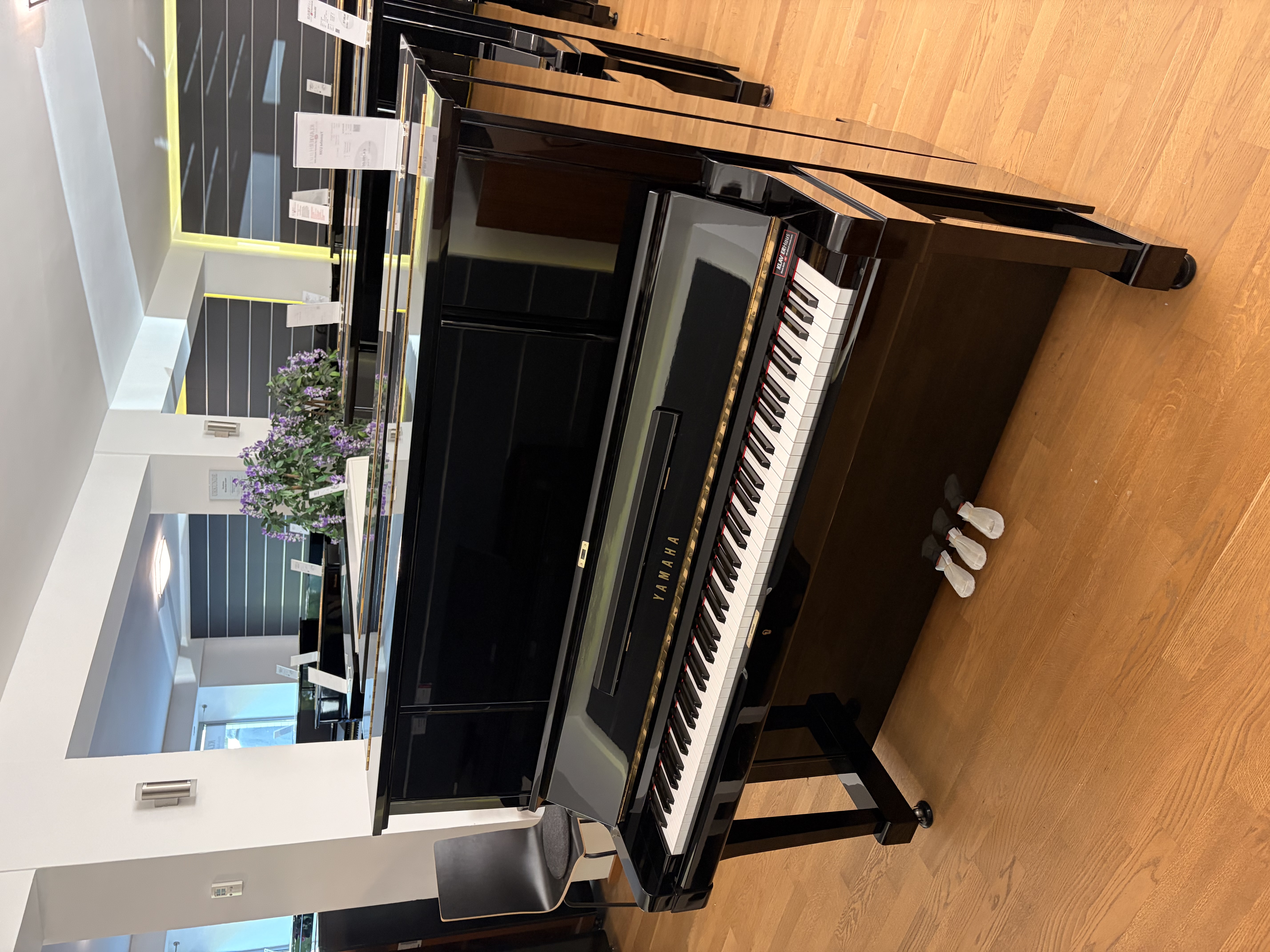 Yamaha UX3 Klavier