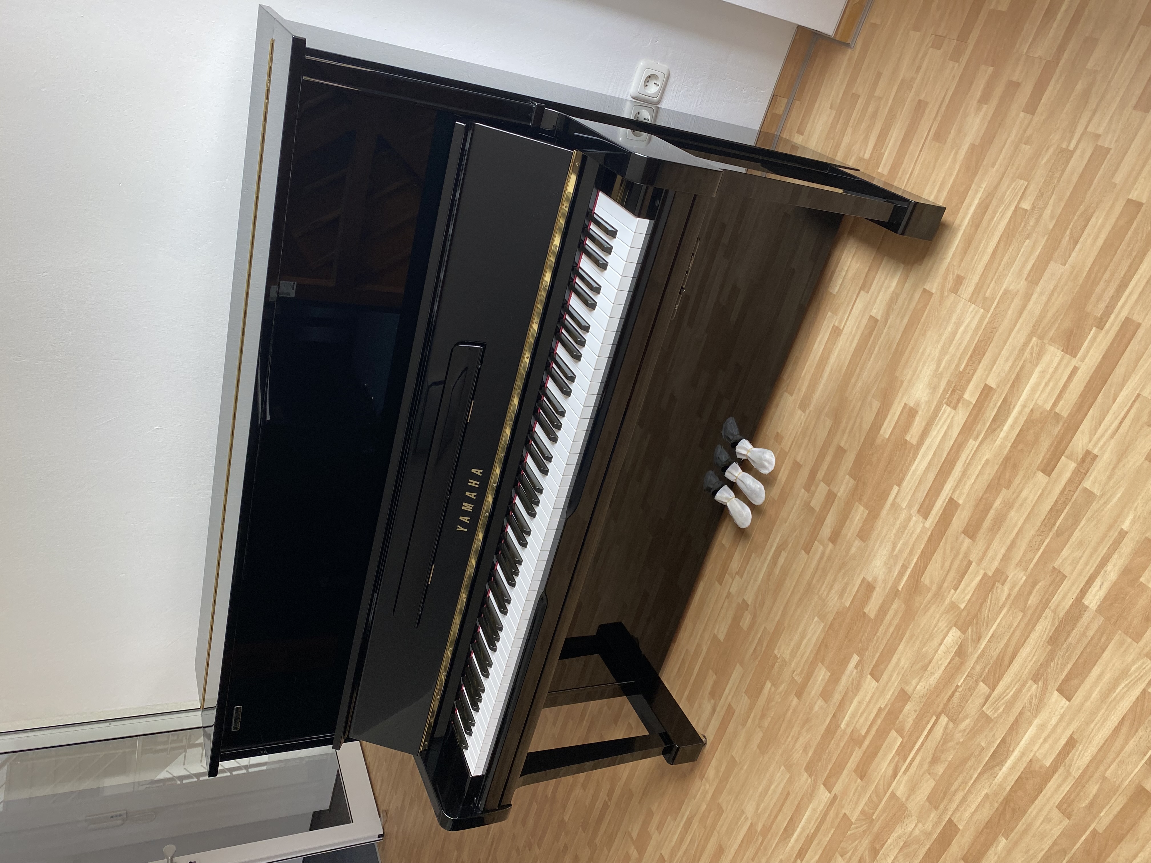 Yamaha U100SX Silent Klavier