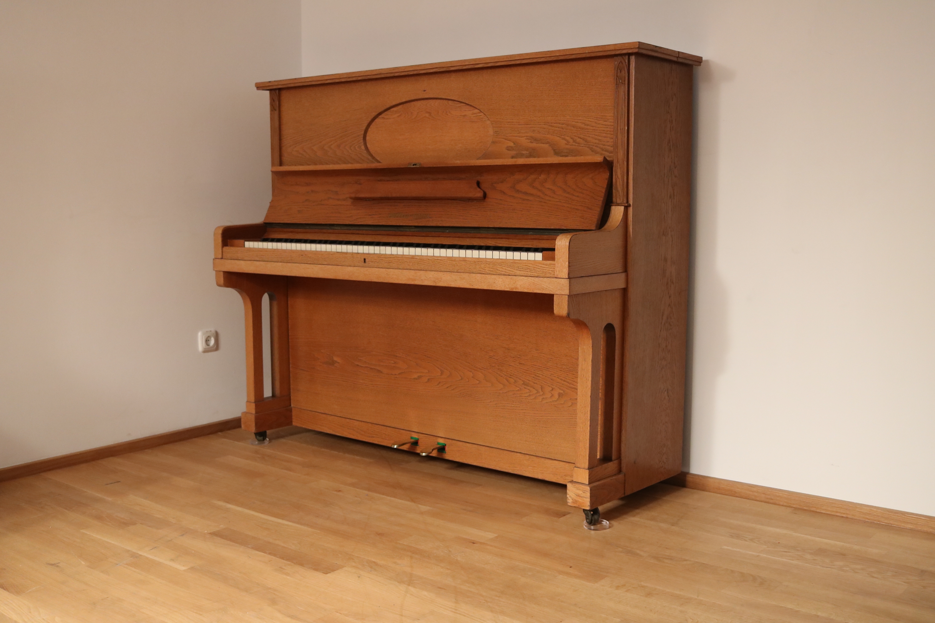 Hupfeld Klavier