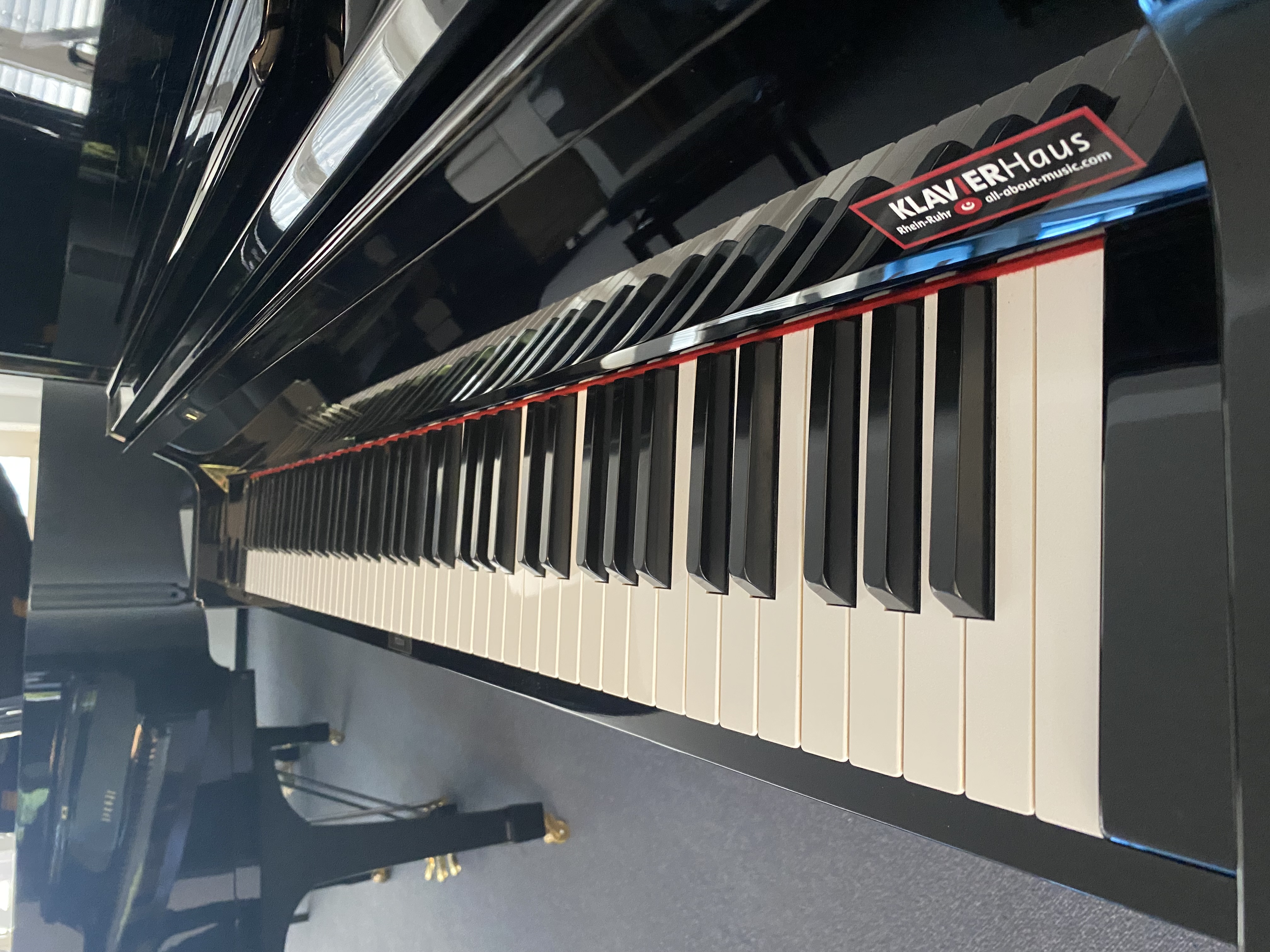 Yamaha UX5 Klavier