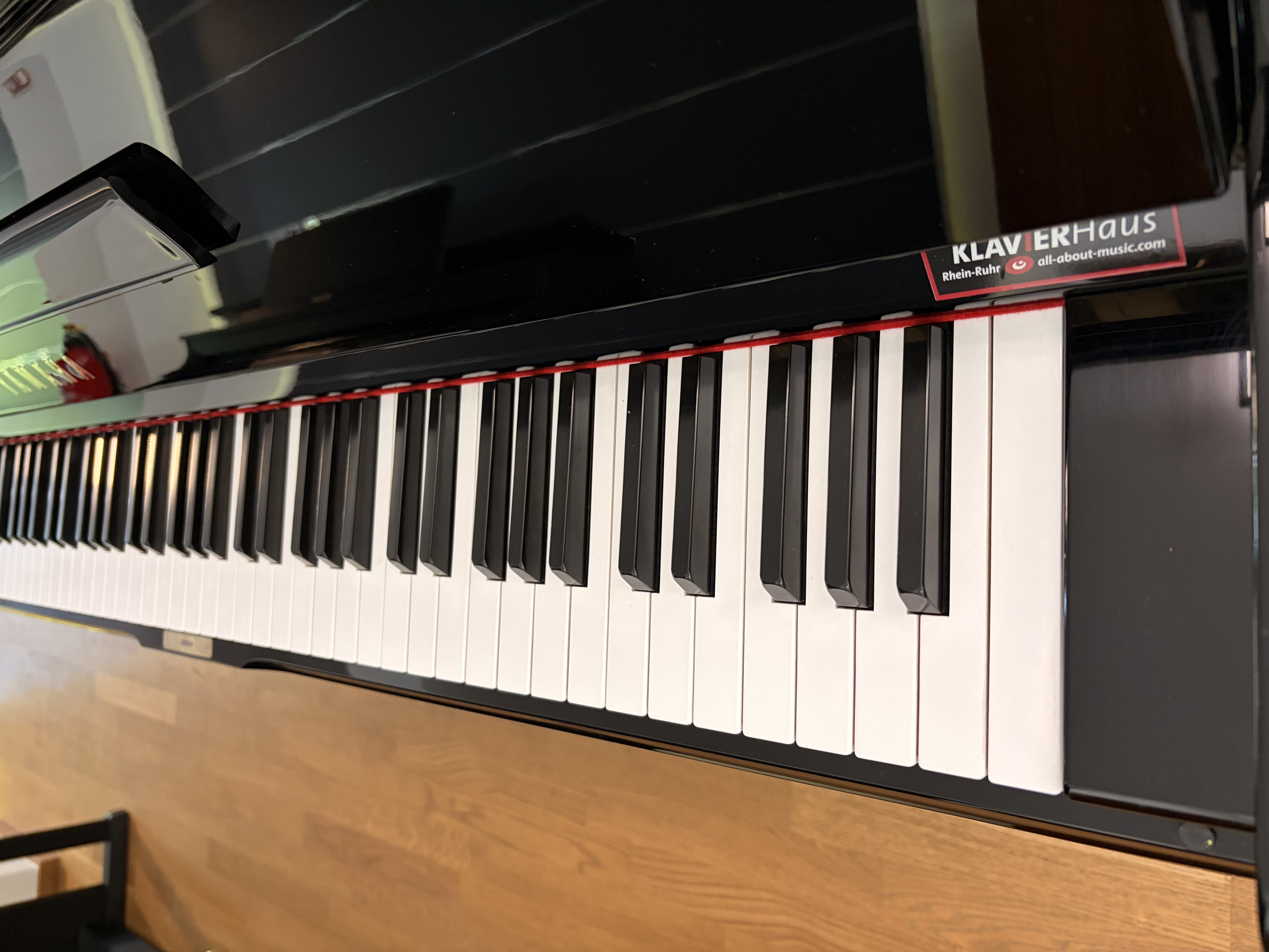 Yamaha UX3 Klavier