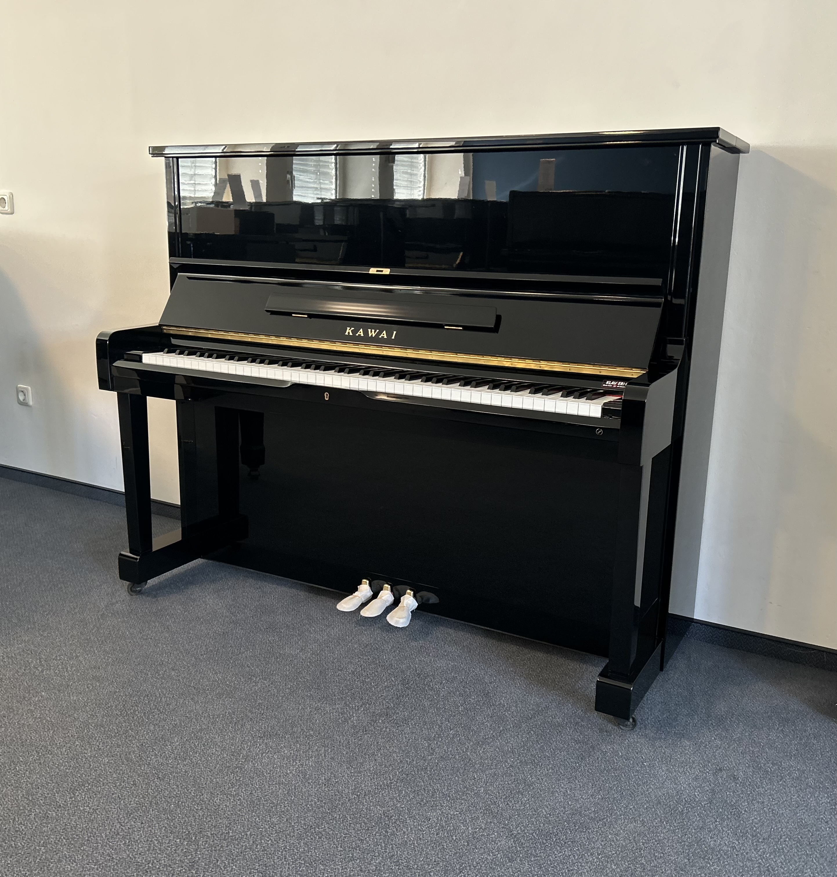 Kawai NS-15 Klavier