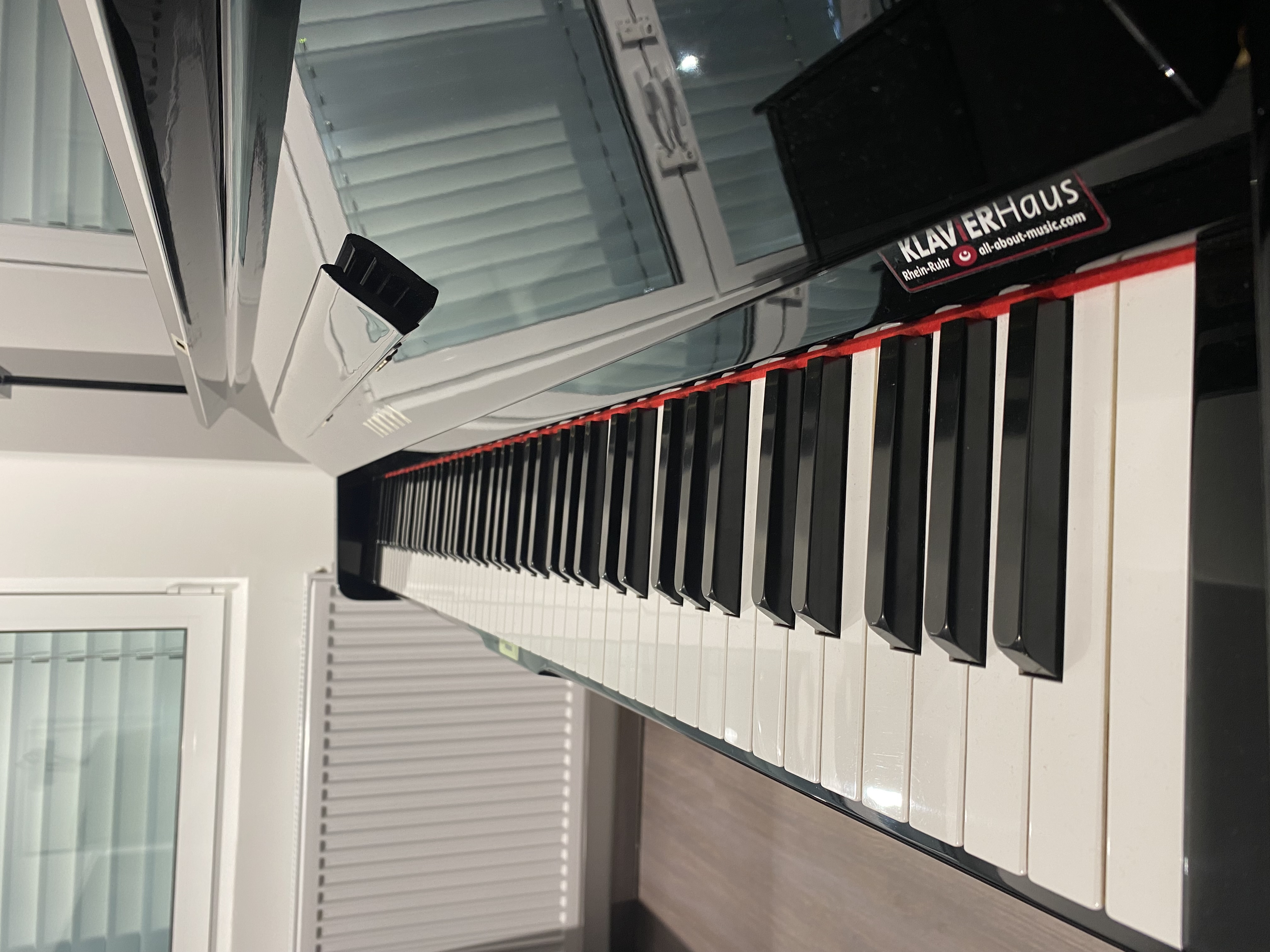 Yamaha U1A Klavier
