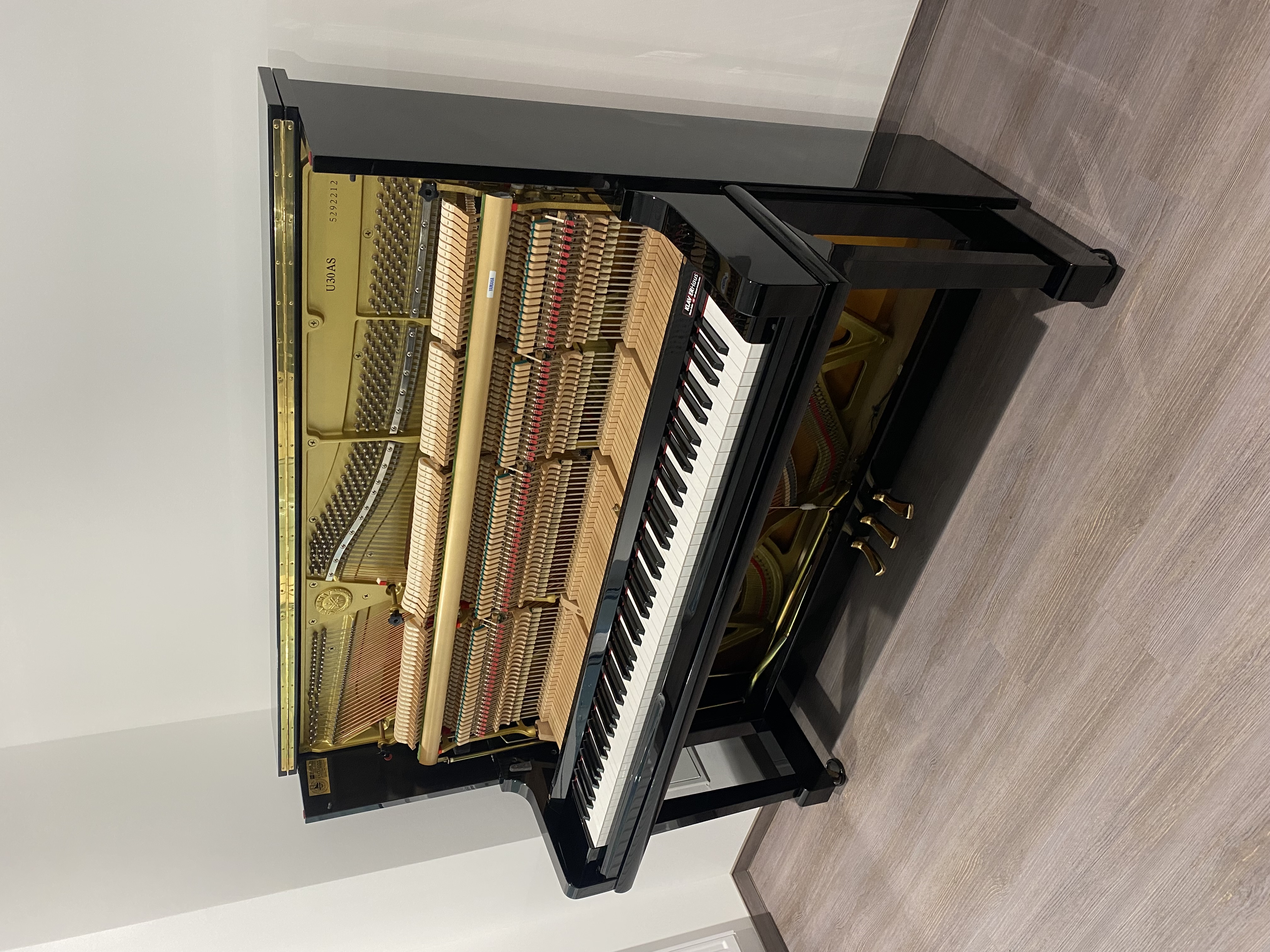 Yamaha U30AS Klavier Silent