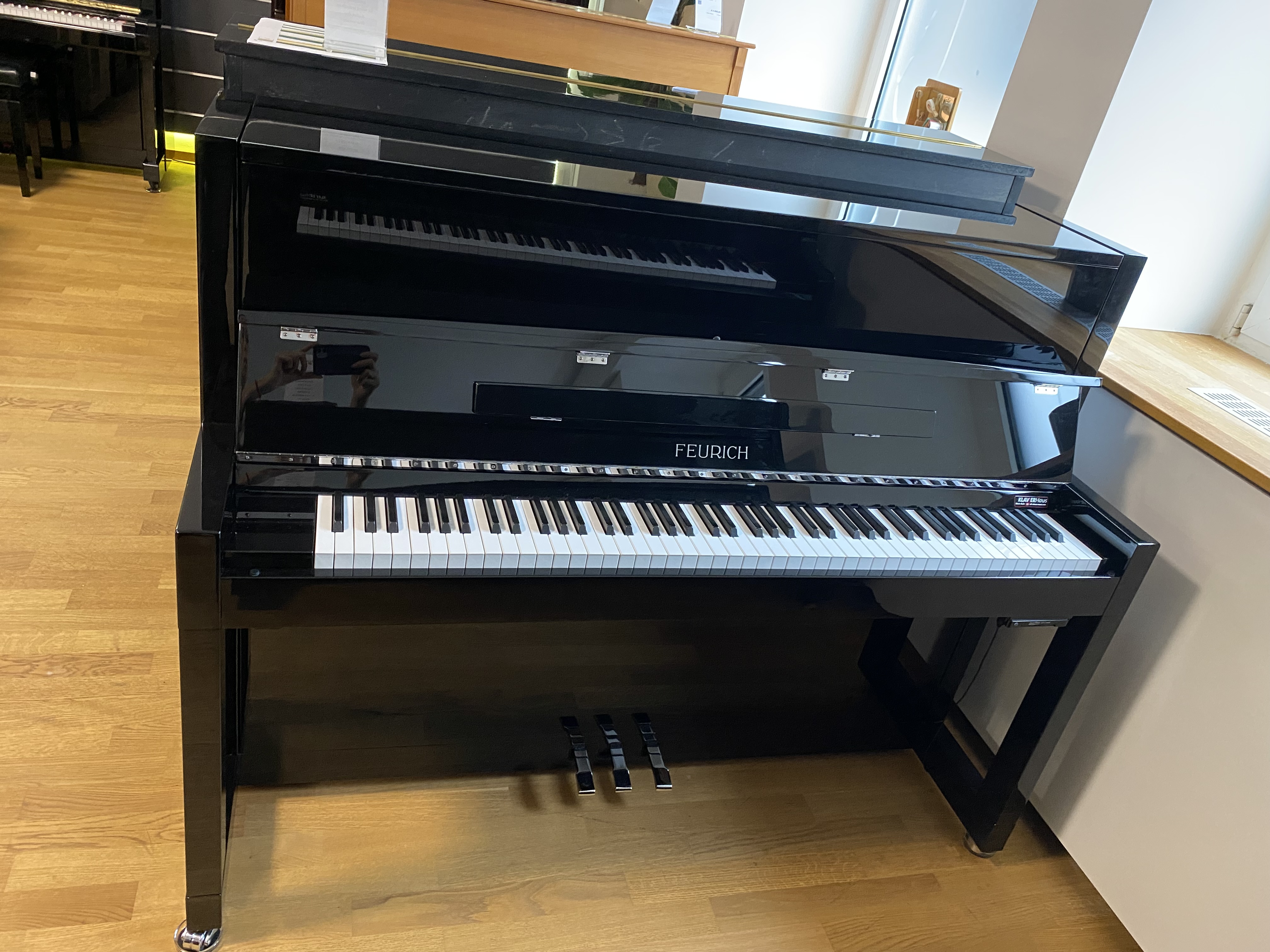 FEURICH 115 Premiere Silent