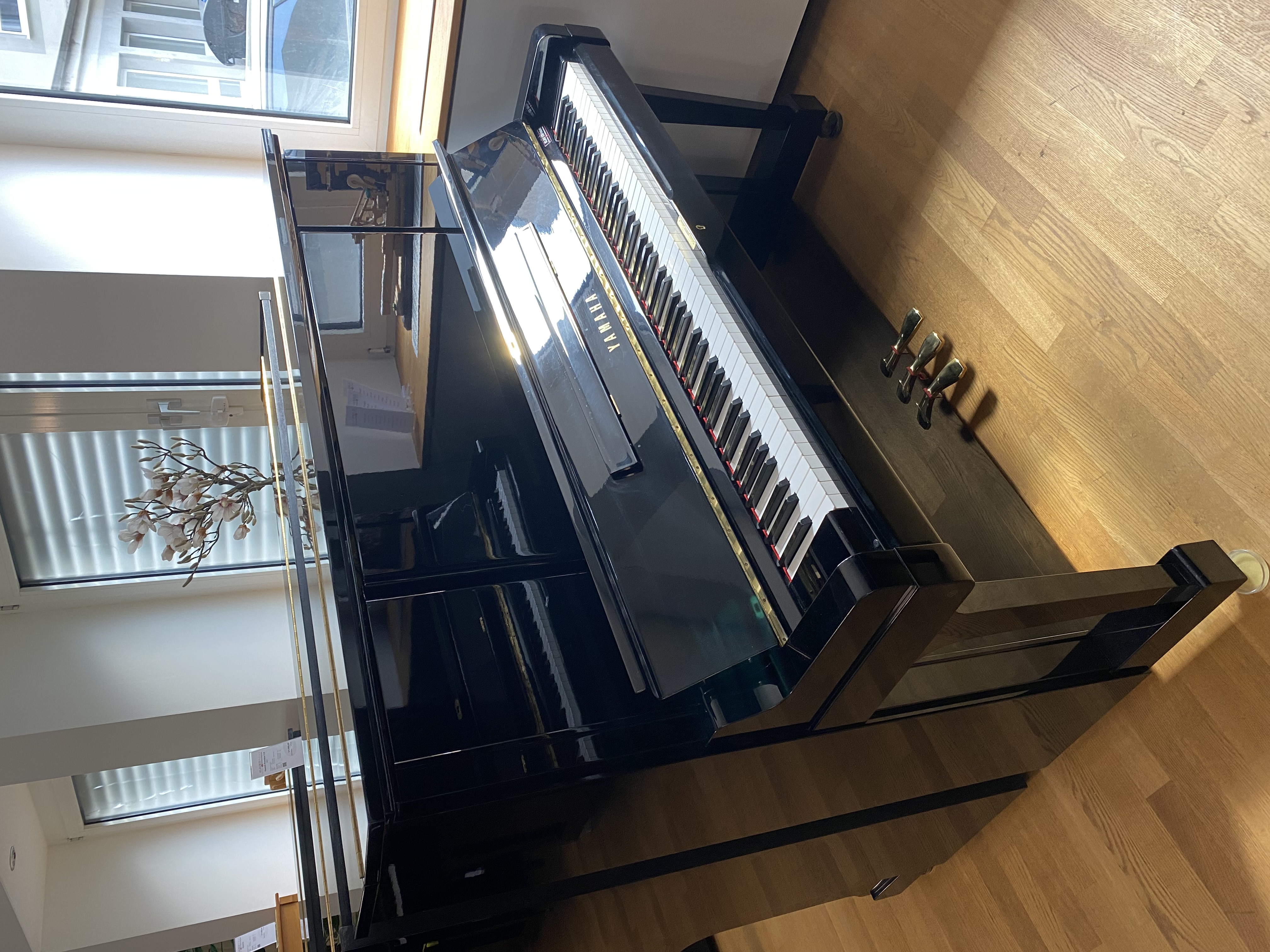 Yamaha UX3 Klavier