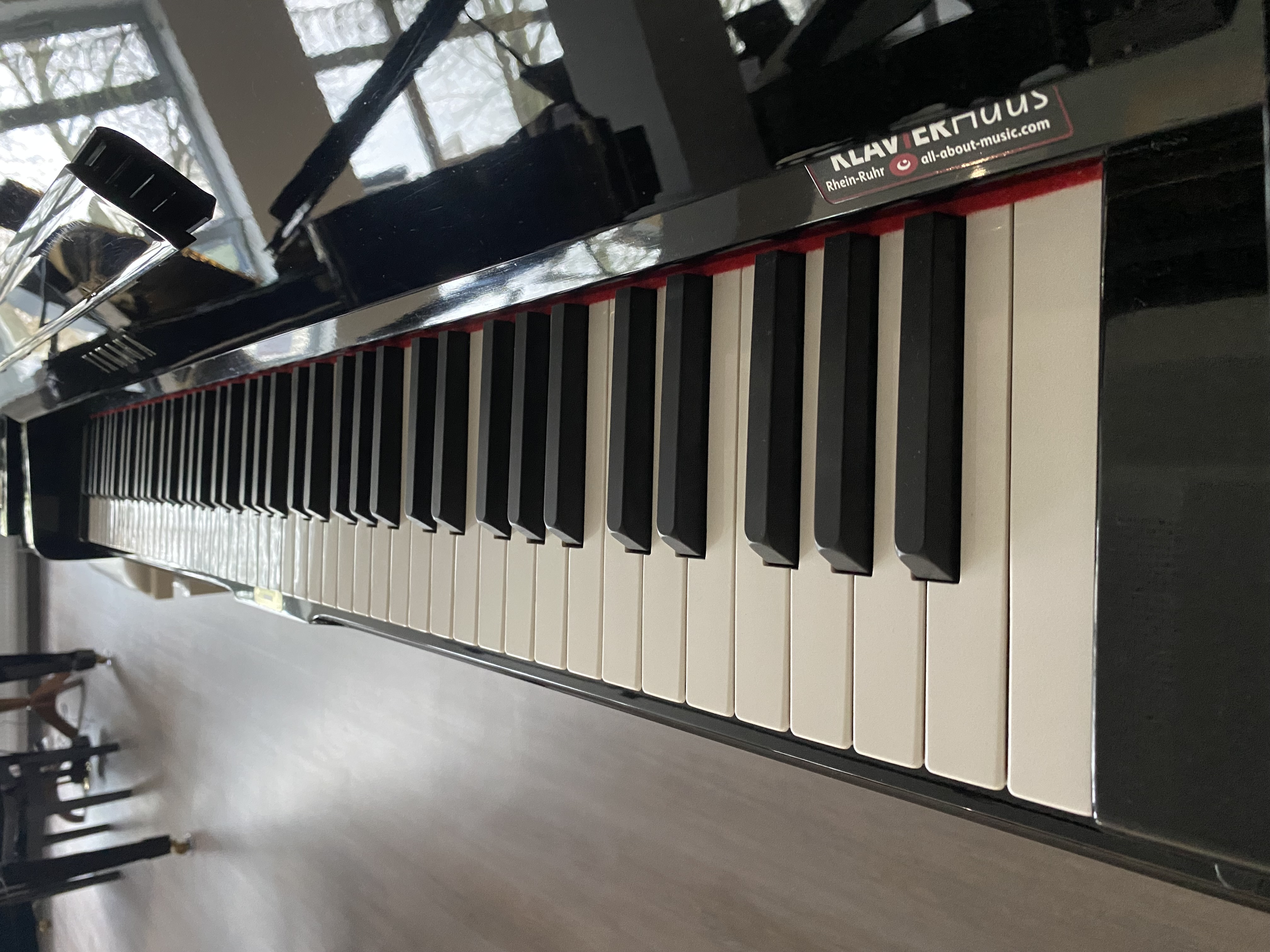 Yamaha U1H Silent Klavier