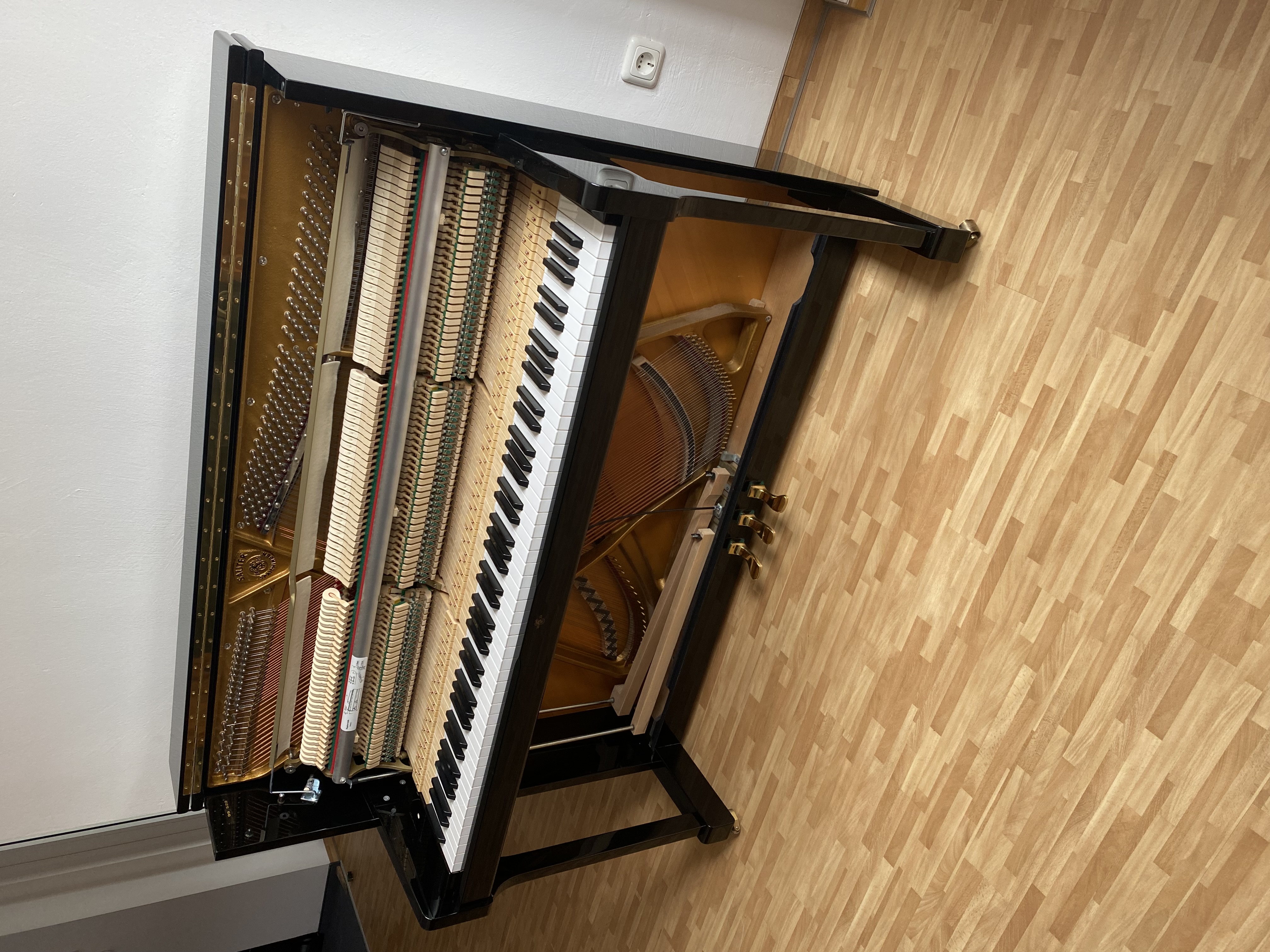 Sauter 114 Sondermodell Klavier